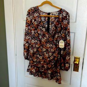 Altar’d State Floral print long-sleeve tunic, size Medium